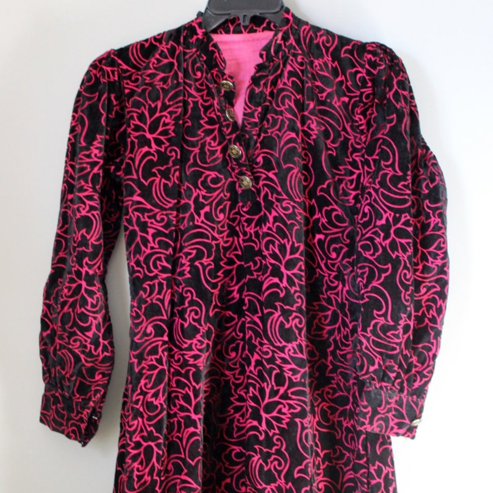 Scorpion Dress // Vintage Black and Hot Pink Burnt Velvet Dress